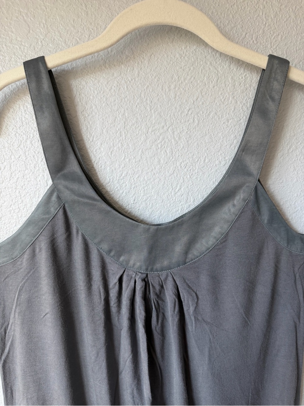 Forever 21 Vintage Scoop Neck Tank with Satin Accent, EUC. Size Small. Y2K - Picture 2 of 10
